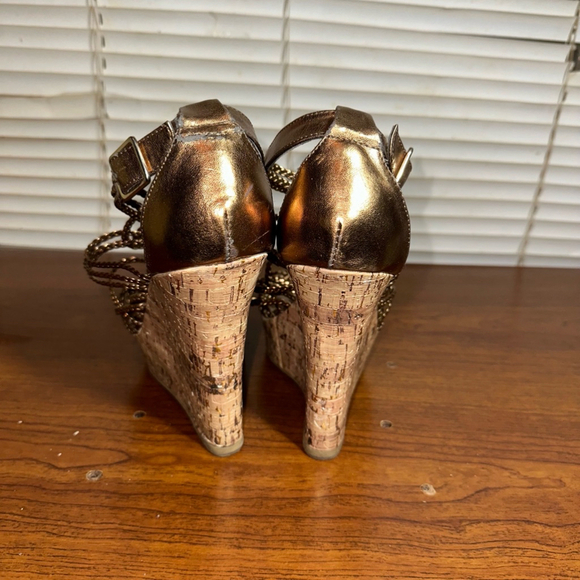 Jennifer Lopez Women’s Bronze Heeled Sandals Size 8 - Picture 5 of 10